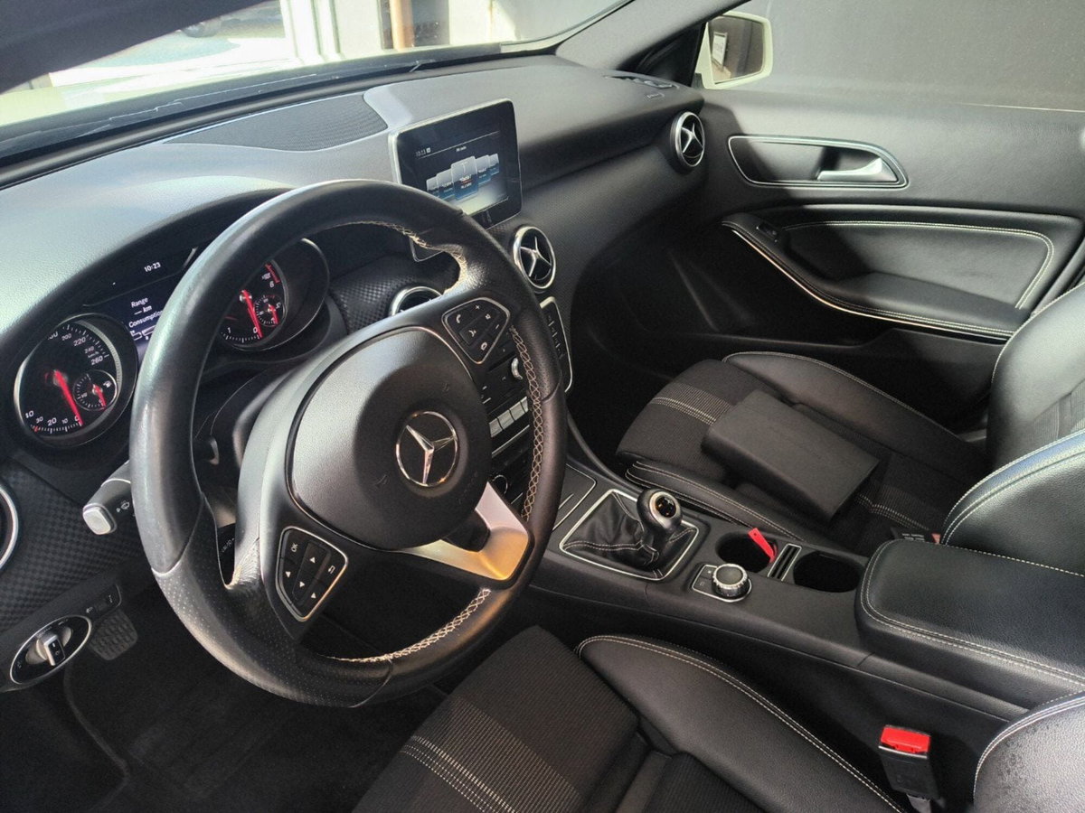 Mercedes-Benz Classe A 180 d Executive (11)