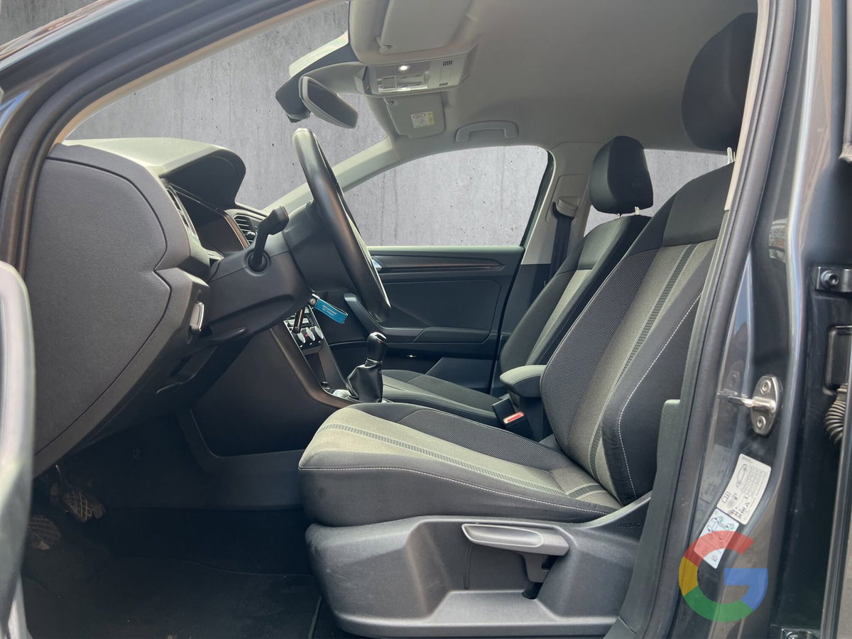 Volkswagen T-Roc 1.0 tsi Style 115cv (8)