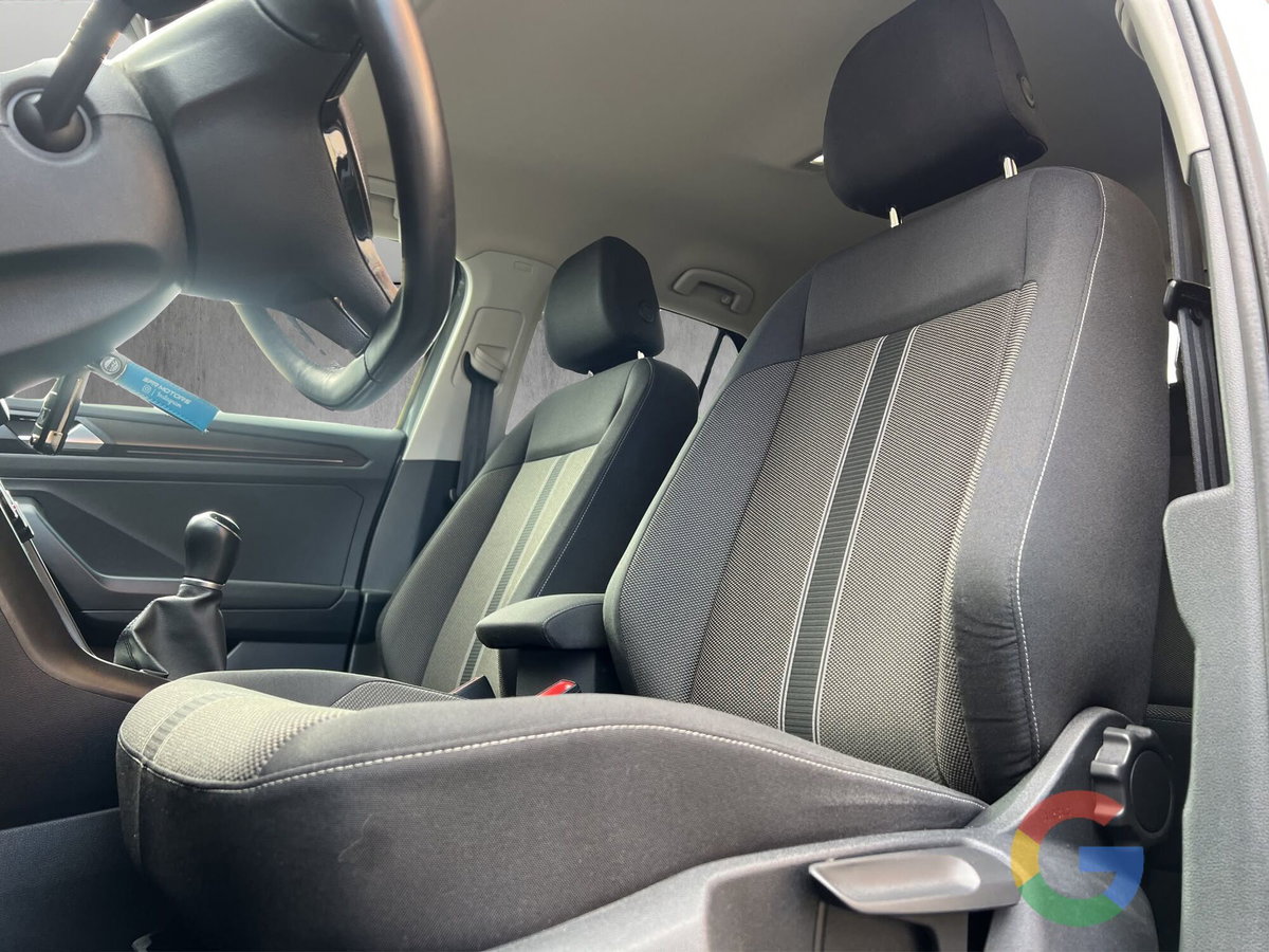 Volkswagen T-Roc 1.0 tsi Style 115cv (9)