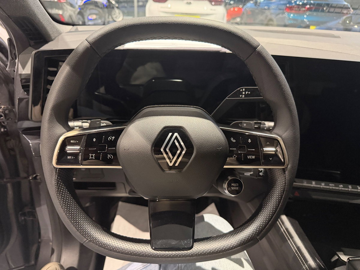 Renault Austral 1.2 full hybrid Techno 200cv auto (11)