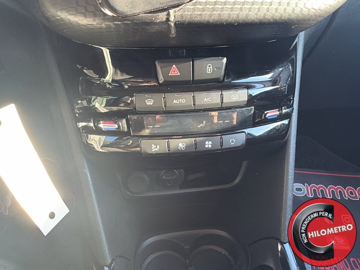 Peugeot 2008 100 Allure (18)