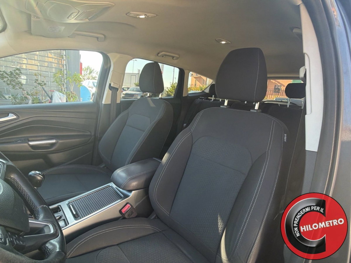 Ford Kuga 1.5 EcoBlue 120 CV 2WD Titanium (13)