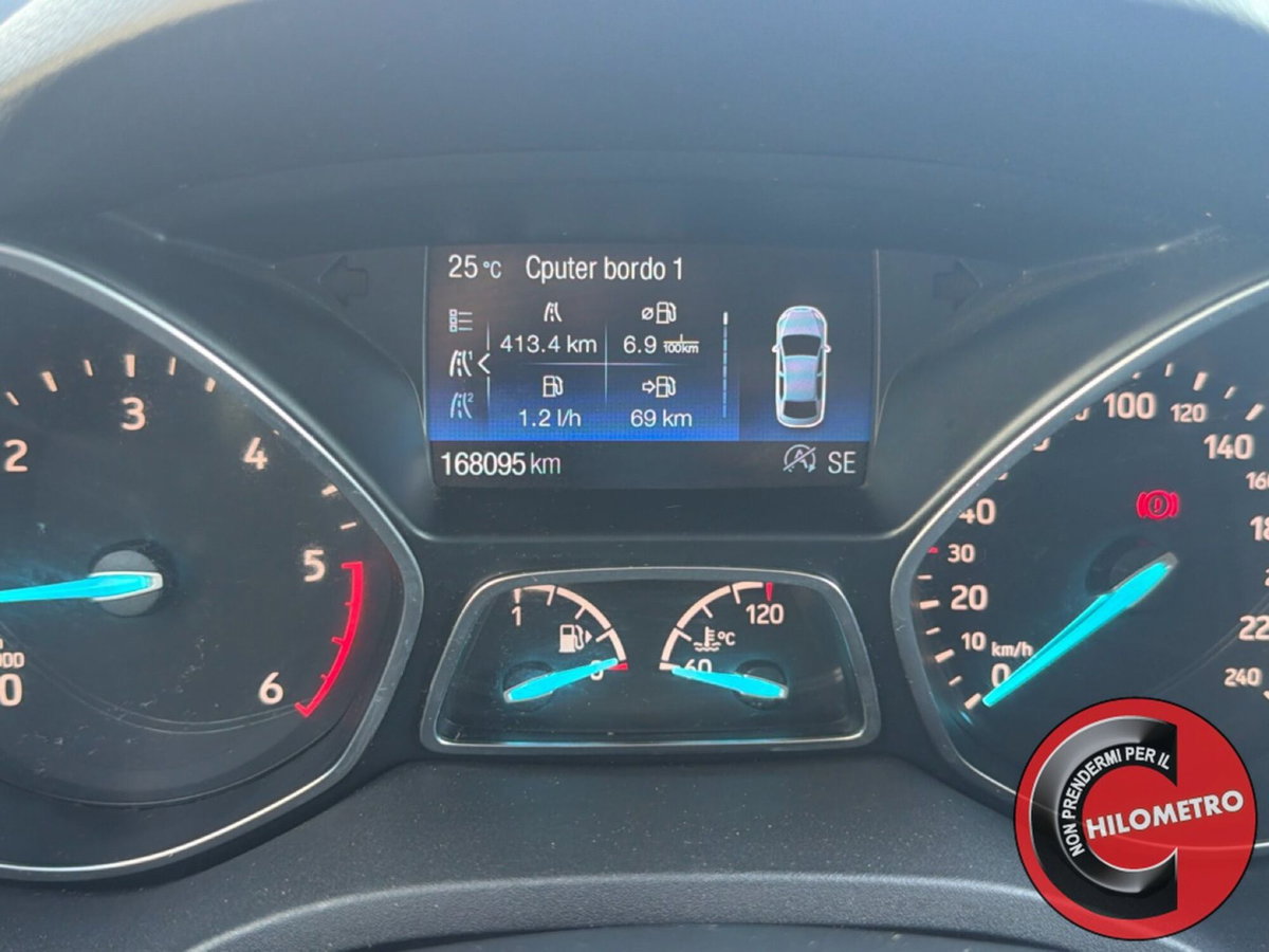 Ford Kuga 1.5 EcoBlue 120 CV 2WD Titanium (17)