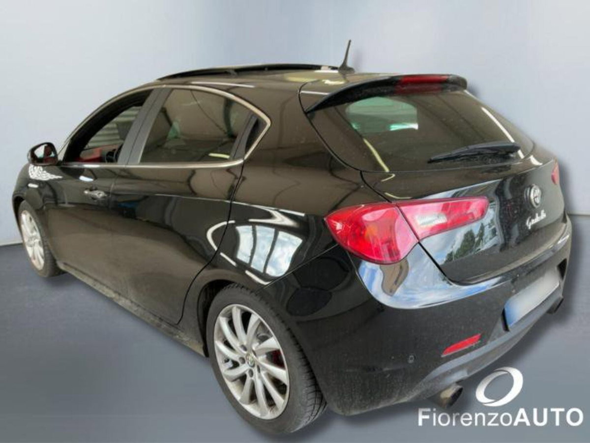 Alfa Romeo Giulietta 1750 Turbo Quadrifoglio Verde 240cv tct (4)