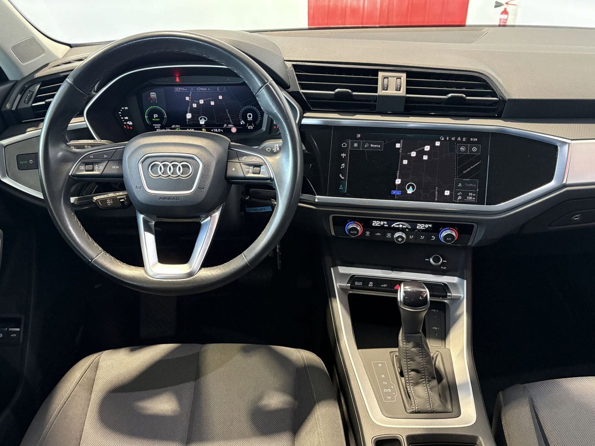 Audi Q3 Sportback 45 TFSI e S tronic Business Plus (10)