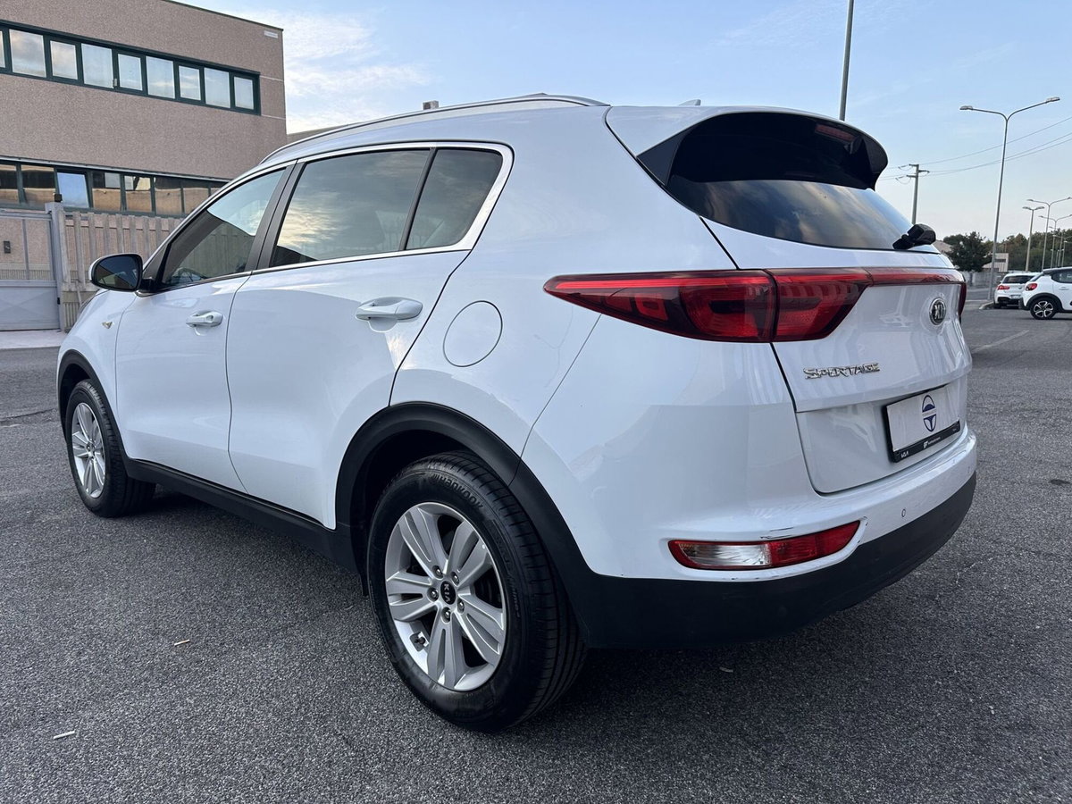Kia Sportage 1.6 GDI 132 CV 2WD Business Class (4)