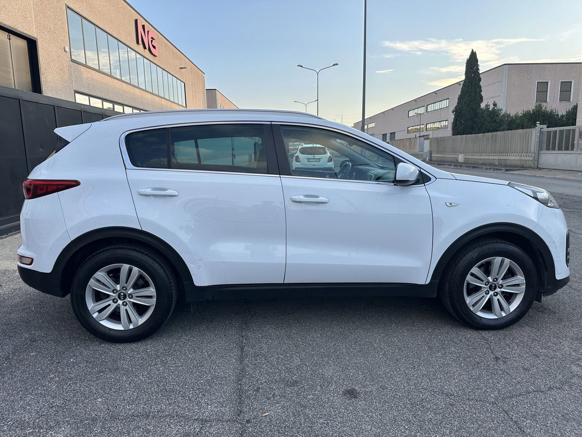 Kia Sportage 1.6 GDI 132 CV 2WD Business Class (7)