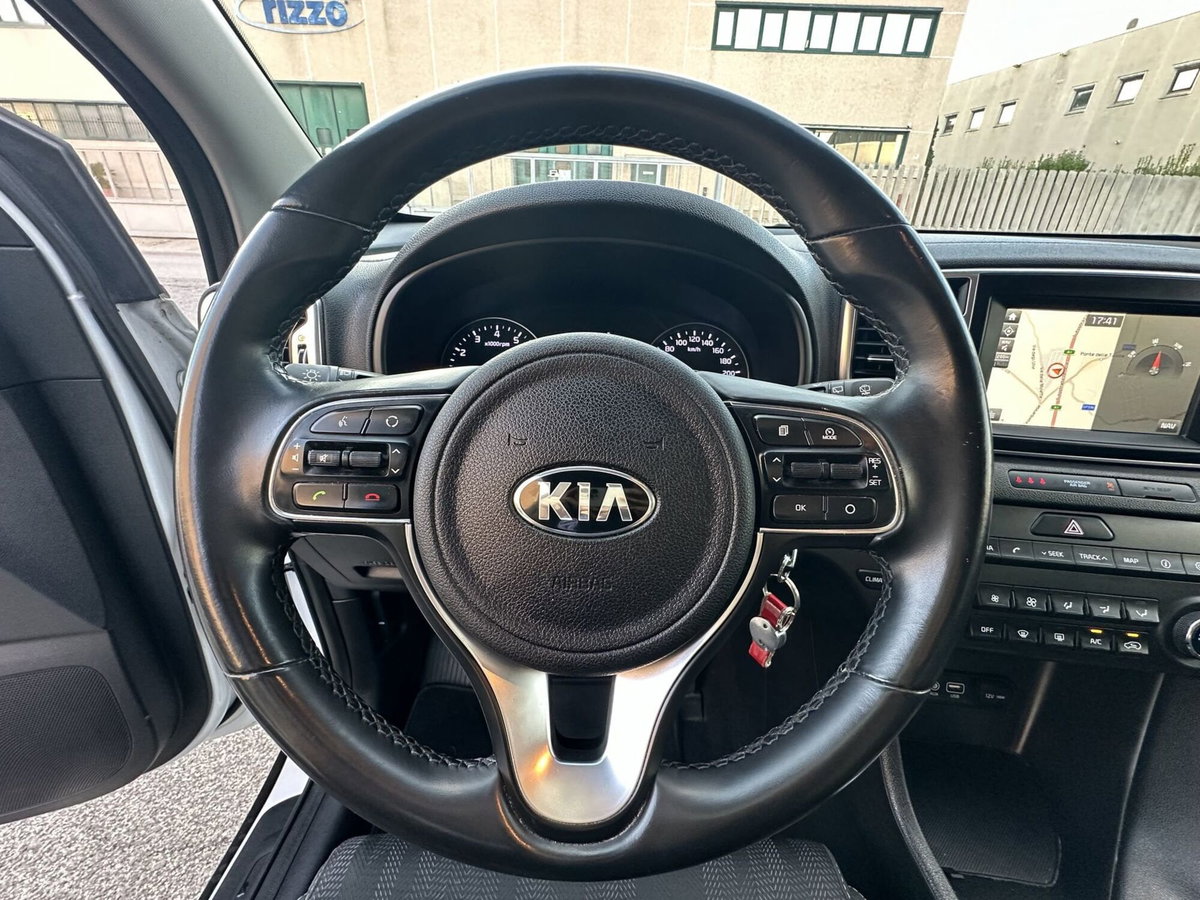 Kia Sportage 1.6 GDI 132 CV 2WD Business Class (9)