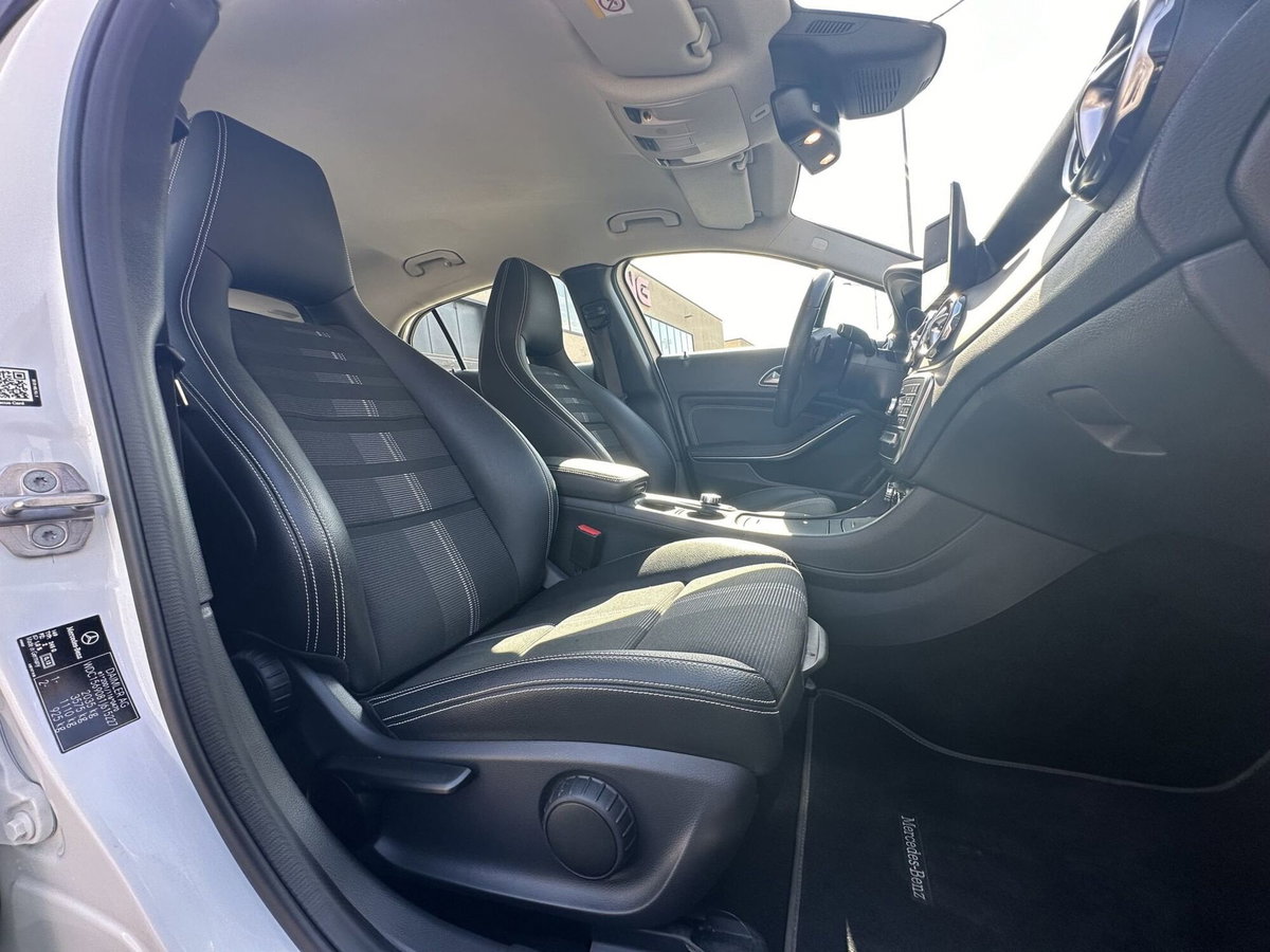 Mercedes-Benz GLA SUV 200 d Sport (11)