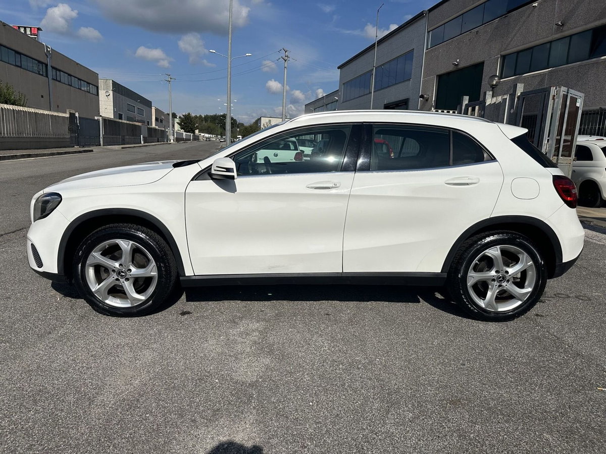 Mercedes-Benz GLA SUV 200 d Sport (3)