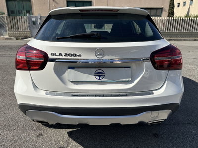 Mercedes-Benz GLA SUV 200 d Sport (5)