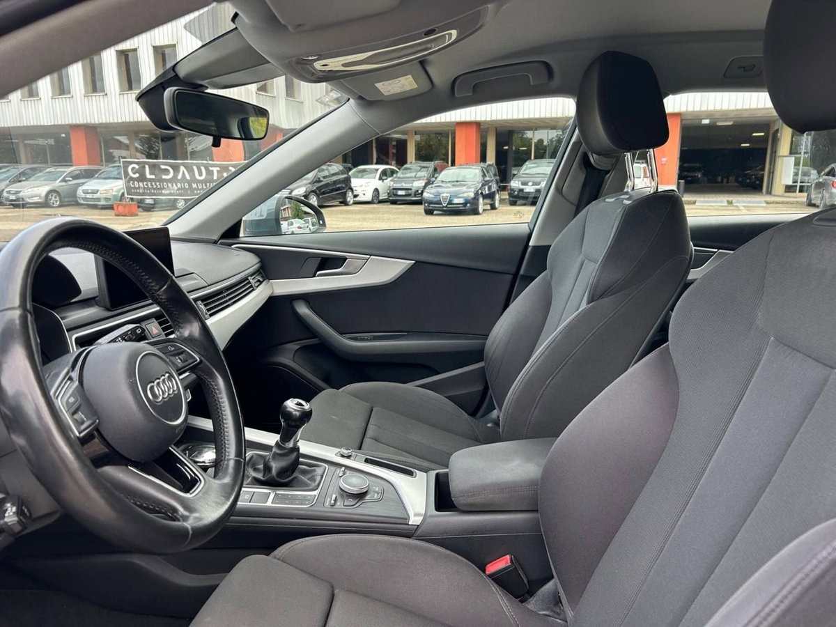 Audi A4 Avant 2.0 TDI 150 CV Business (7)
