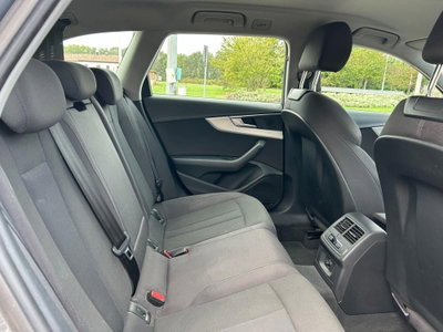 Audi A4 Avant 2.0 TDI 150 CV Business (9)
