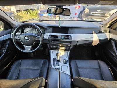 BMW Serie 5 520d Futura (9)