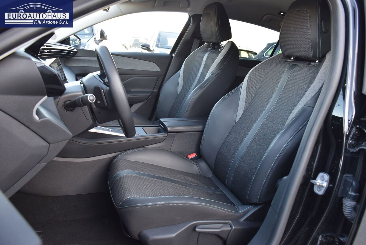 Peugeot 308 BlueHDi 130 S&S EAT8 Allure Pack (8)