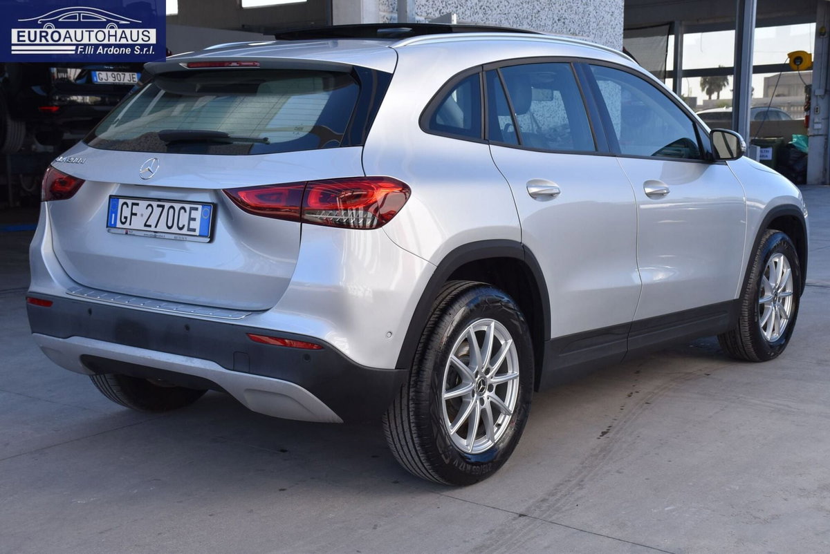 Mercedes-Benz GLA SUV 200 d Business Extra auto (3)
