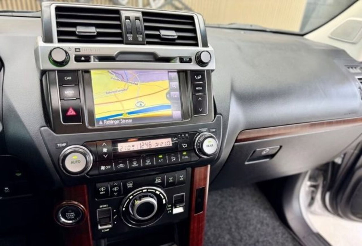 Toyota Land Cruiser 2.8 D4-D 5 porte Lounge (19)