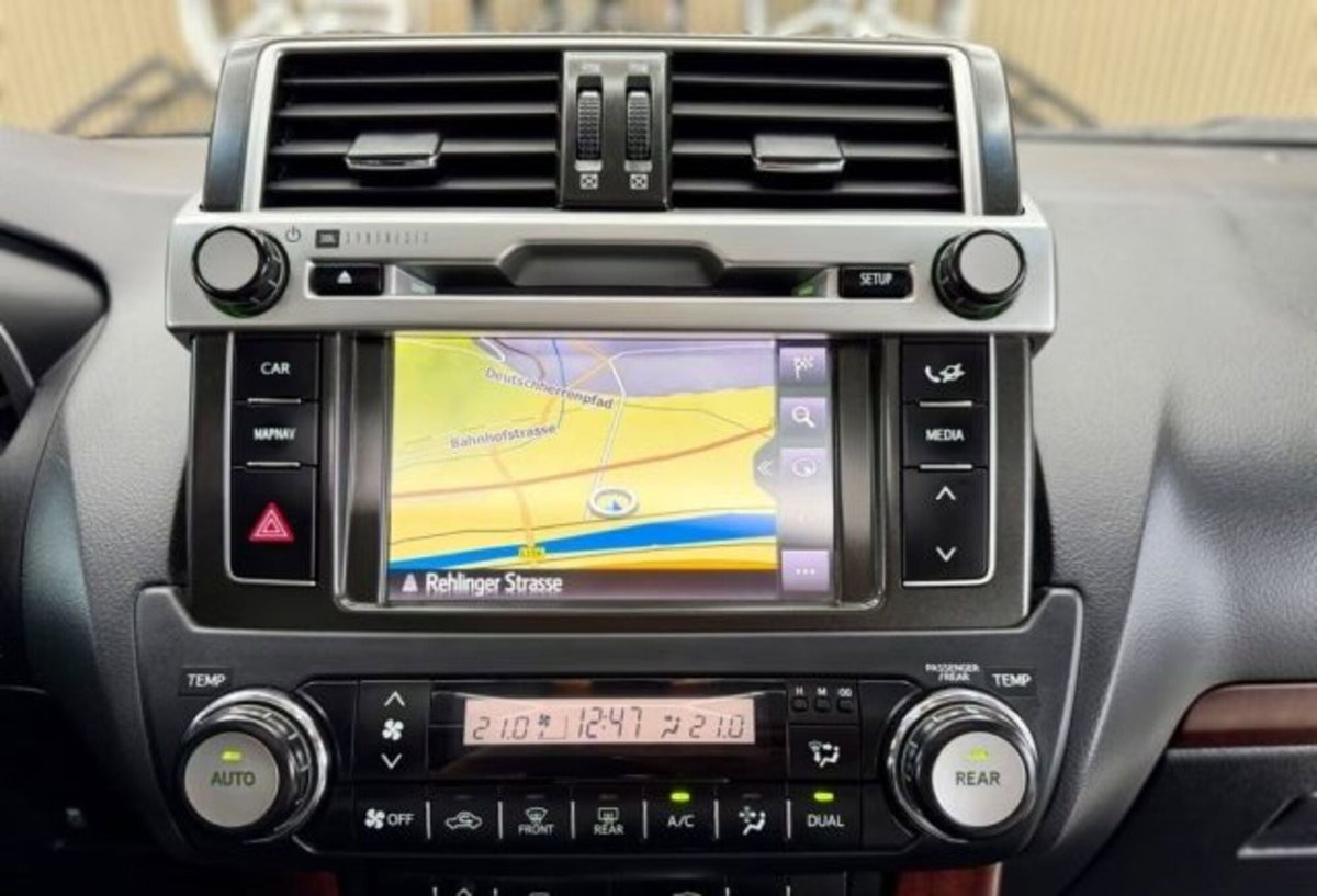 Toyota Land Cruiser 2.8 D4-D 5 porte Lounge (20)