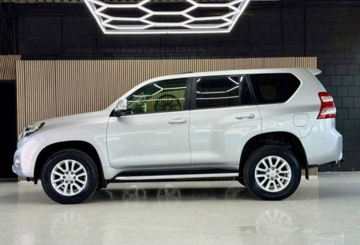 Toyota Land Cruiser 2.8 D4-D 5 porte Lounge (5)