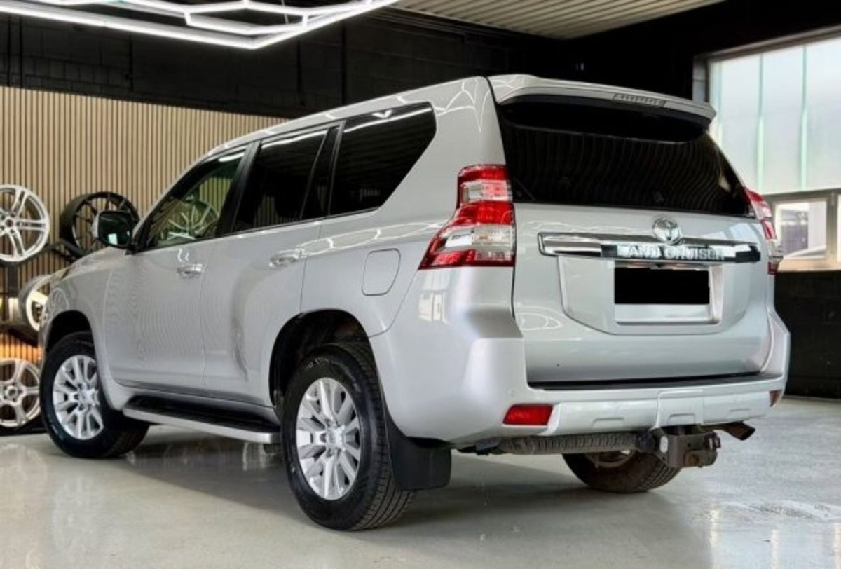 Toyota Land Cruiser 2.8 D4-D 5 porte Lounge (7)