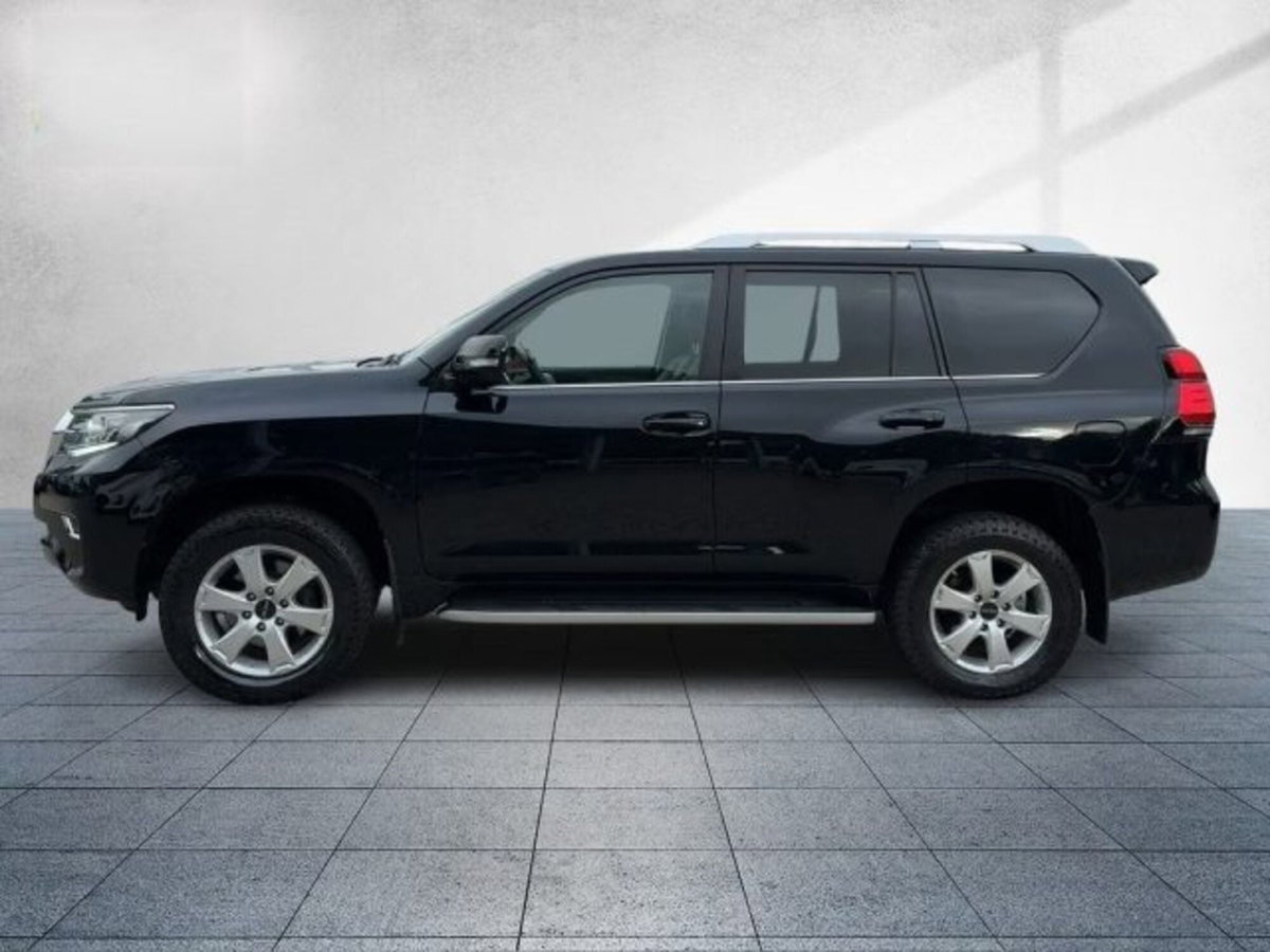 Toyota Land Cruiser 2.8 D4-D 5 porte Lounge (2)