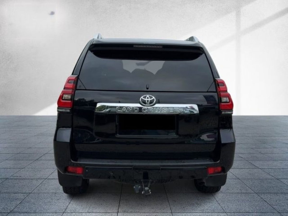 Toyota Land Cruiser 2.8 D4-D 5 porte Lounge (3)