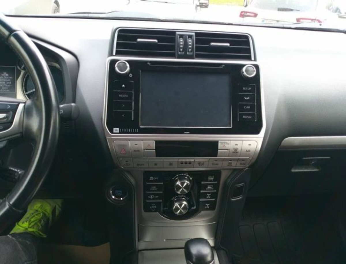 Toyota Land Cruiser 2.8 D4-D 5 porte Lounge (11)