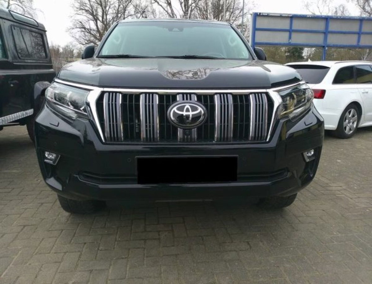 Toyota Land Cruiser 2.8 D4-D 5 porte Lounge (2)