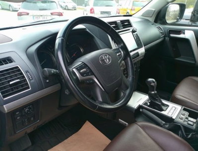 Toyota Land Cruiser 2.8 D4-D 5 porte Lounge (9)