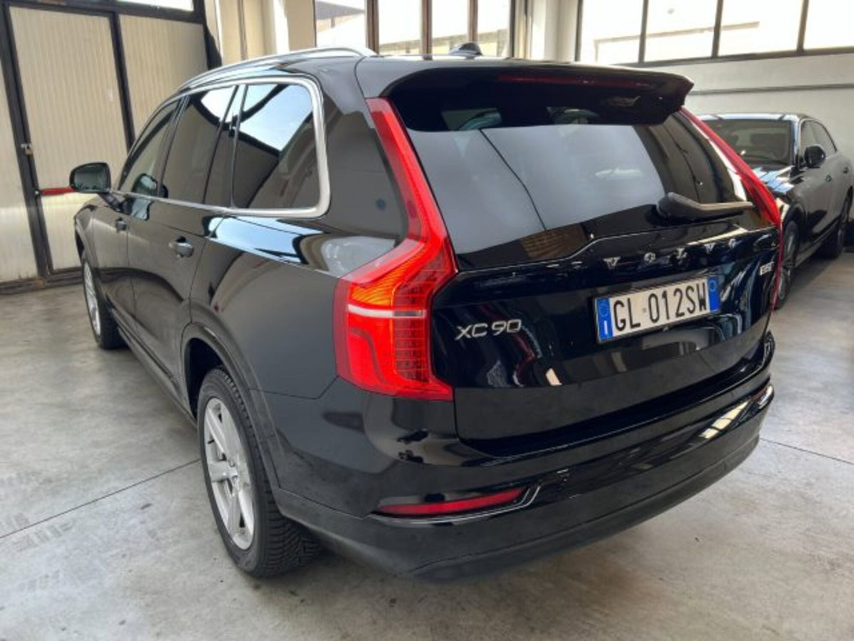 Volvo XC90 B5 (d) AWD automatico 7 posti Core (6)