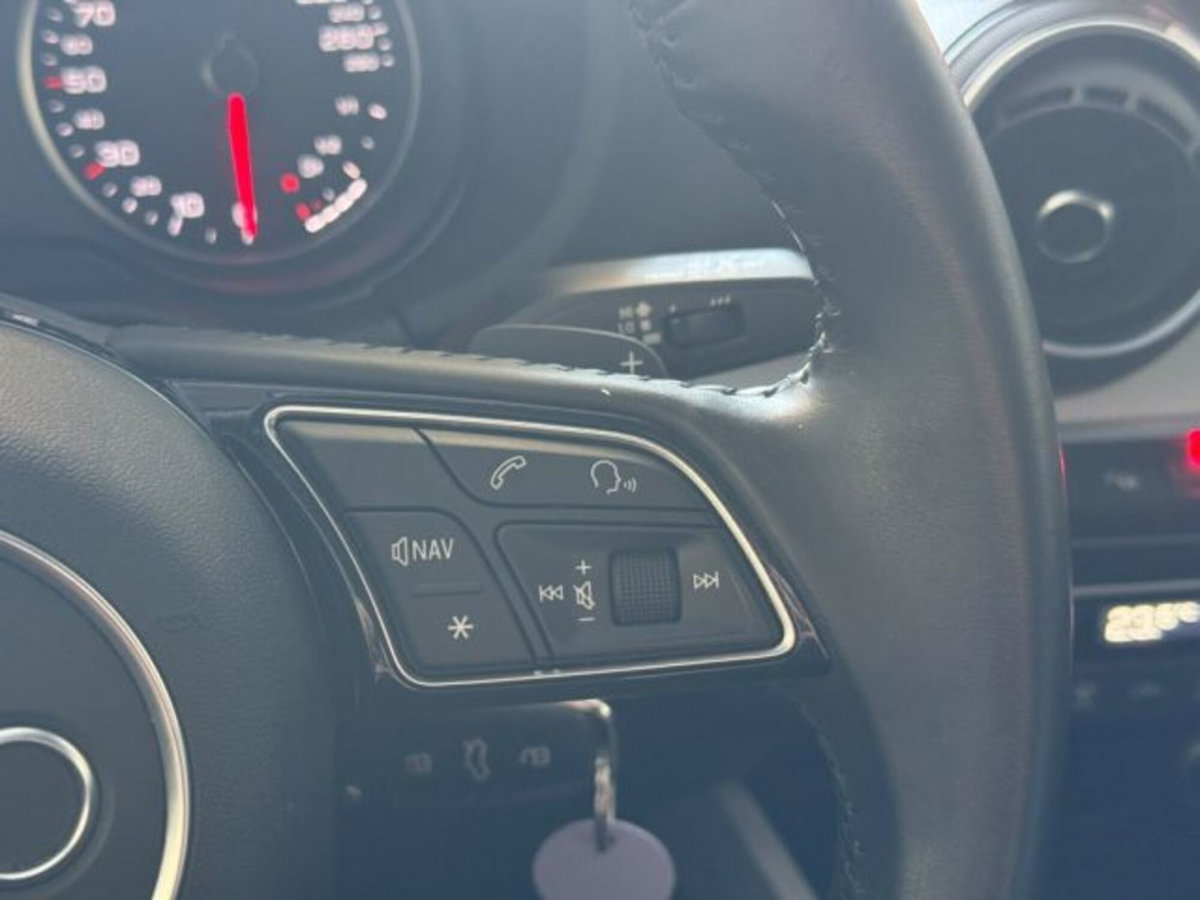Audi Q2 Q2 35 TFSI S tronic Admired (15)