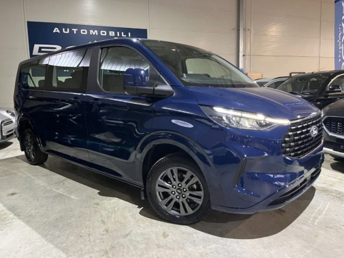 Ford Tourneo Custom 320 2.0 EcoBlue 150CV PL Titanium (2)