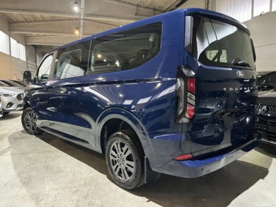 Ford Tourneo Custom 320 2.0 EcoBlue 150CV PL Titanium (4)