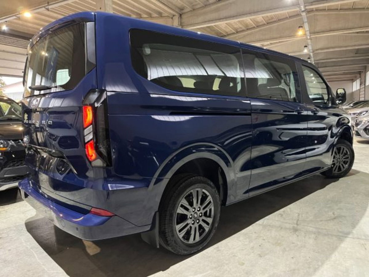 Ford Tourneo Custom 320 2.0 EcoBlue 150CV PL Titanium (5)