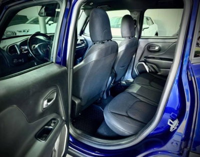 Jeep Renegade 1.6 Mjt DDCT 120 CV Limited (10)