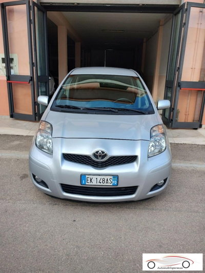 Toyota Yaris 1.3 3 porte M-MT Sol (2)