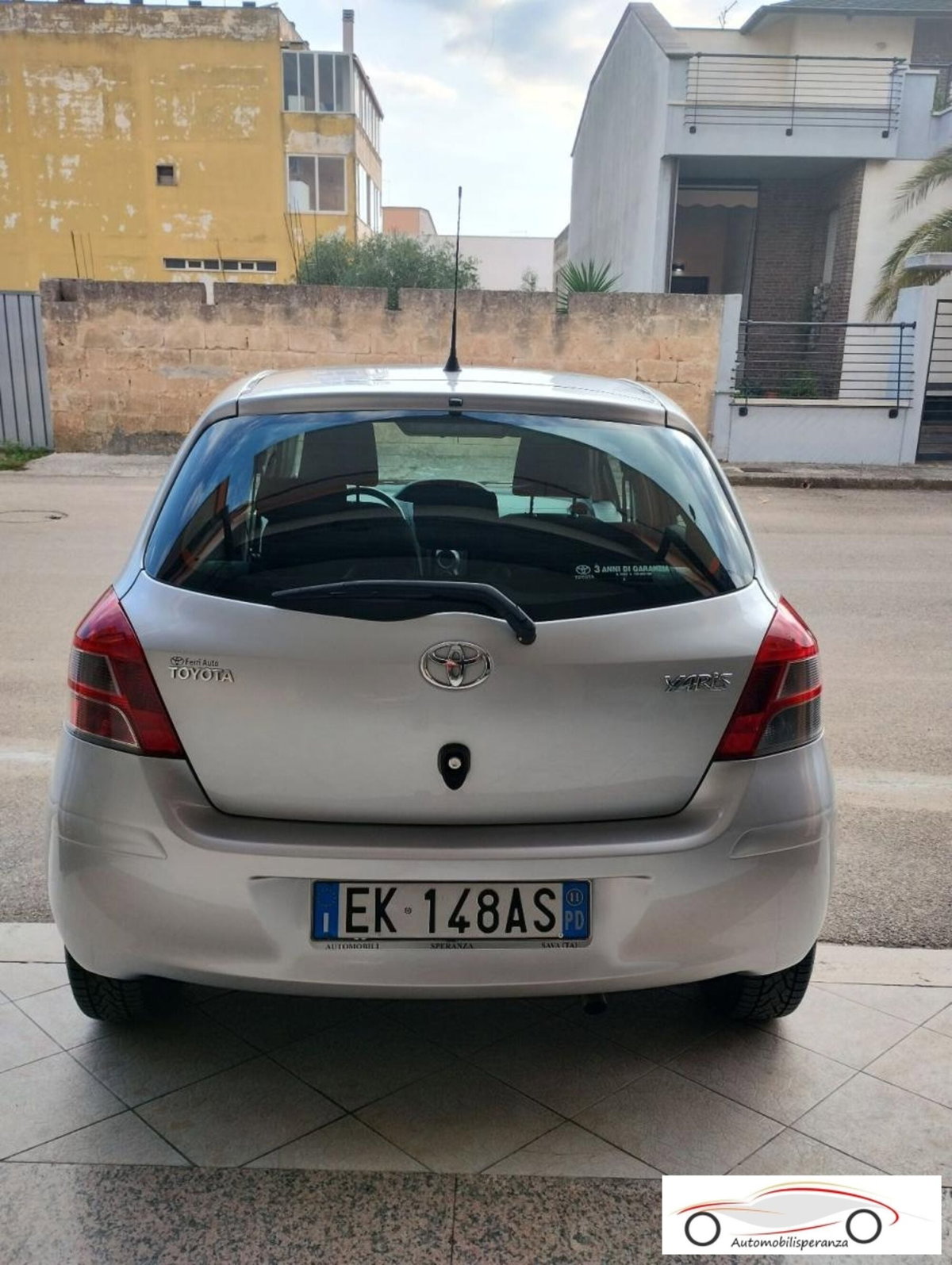 Toyota Yaris 1.3 3 porte M-MT Sol (5)