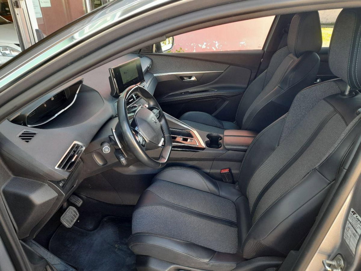 Peugeot 3008 BlueHDi 130 S&S EAT8 Allure Pack (8)