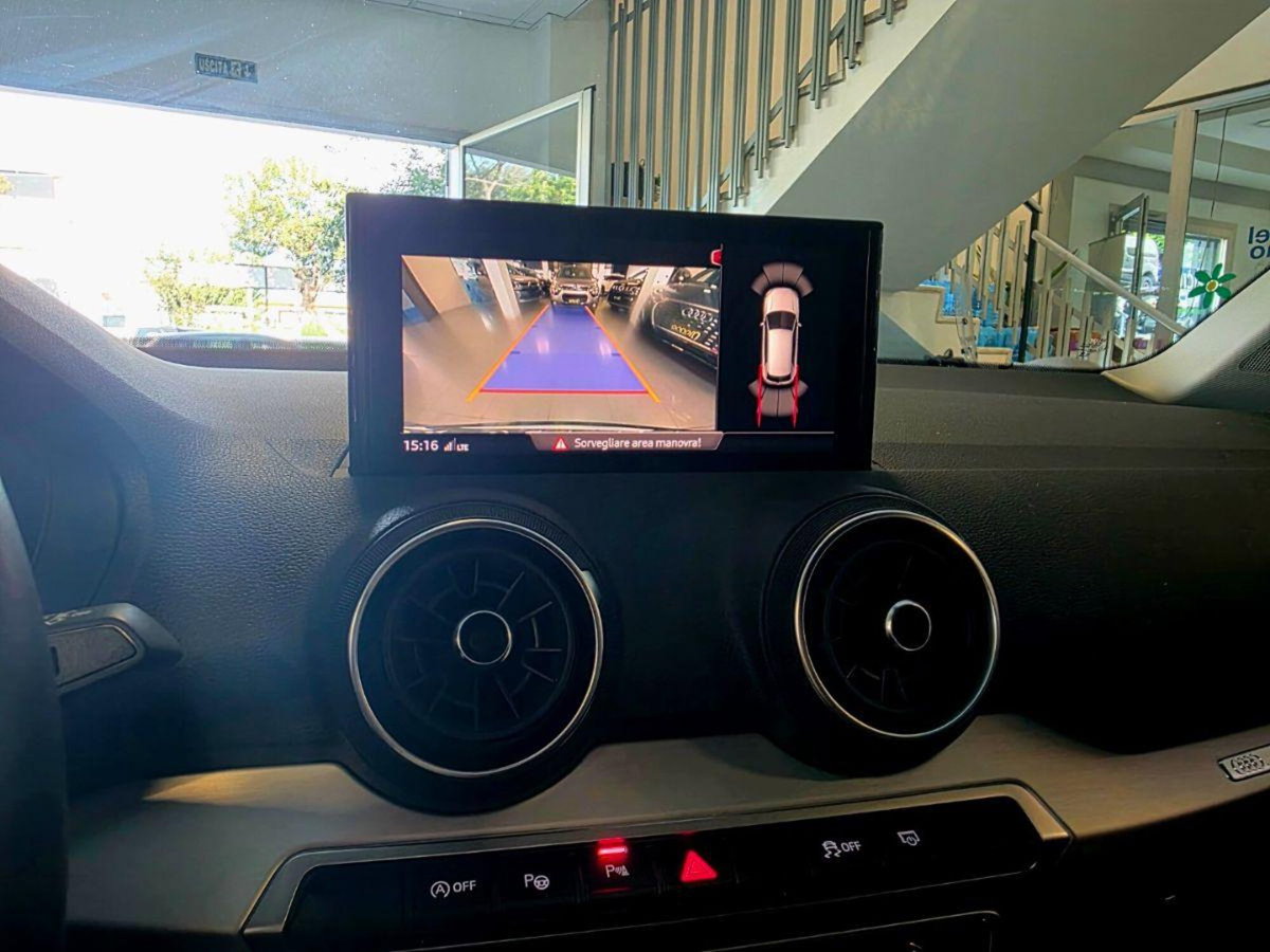 Audi Q2 Q2 30 TDI S line Edition (18)