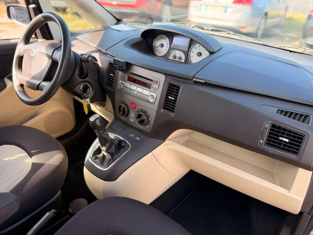 Lancia Musa 1.3 Multijet 16V 70 CV Oro Plus (18)