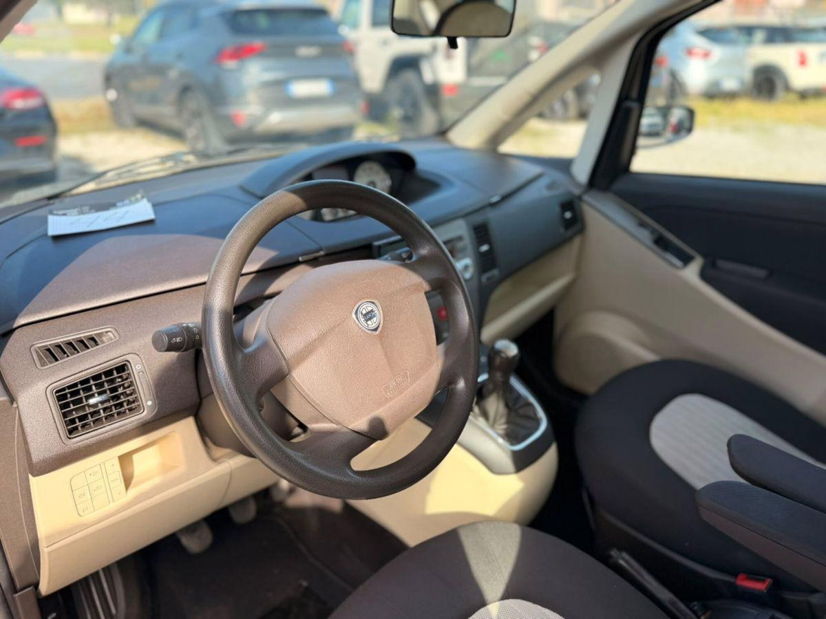 Lancia Musa 1.3 Multijet 16V 70 CV Oro Plus (8)