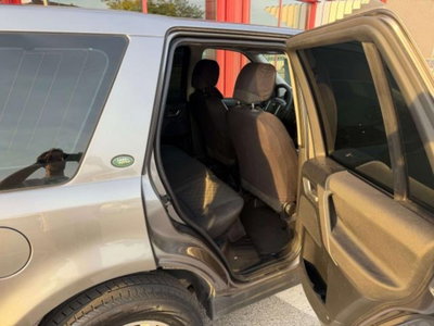 Land Rover Freelander 2.2 TD4 S.W. S (10)