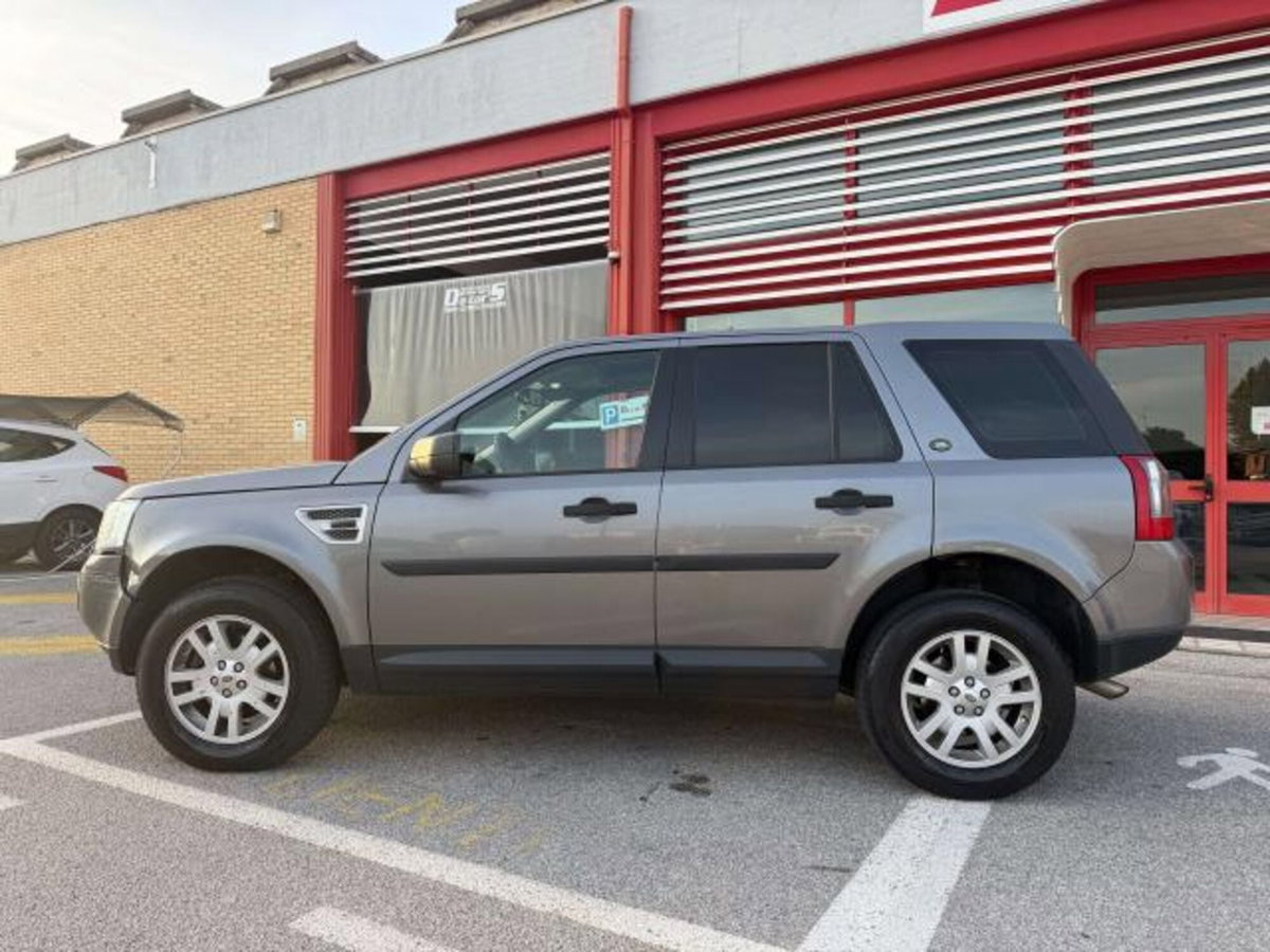 Land Rover Freelander 2.2 TD4 S.W. S (3)