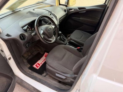 Ford Transit Courier 1.5 TDCi 100CV  Entry (2)