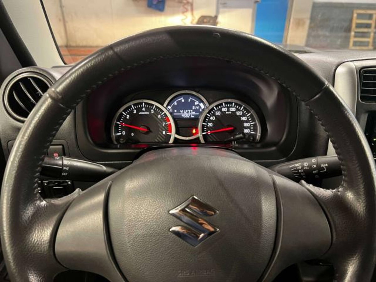 Suzuki Jimny 1.3 4WD Evolution (11)