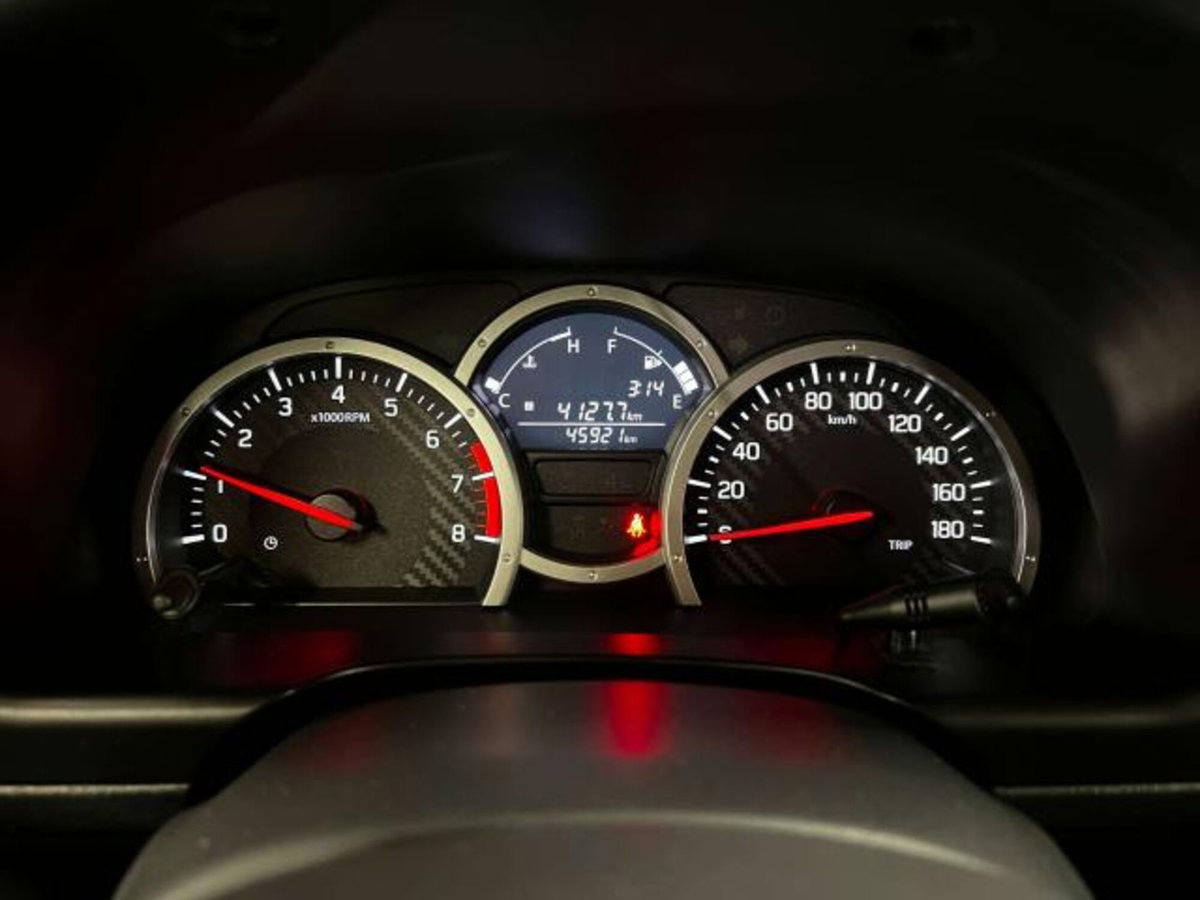 Suzuki Jimny 1.3 4WD Evolution (12)