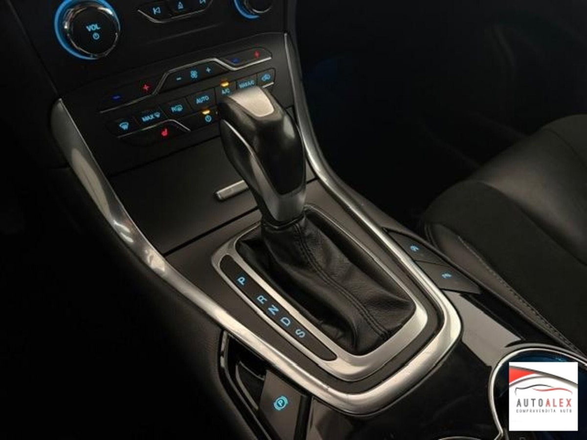 Ford S-Max 2.0 TDCi 180CV S&S Powershift AWD Titanium Business (11)
