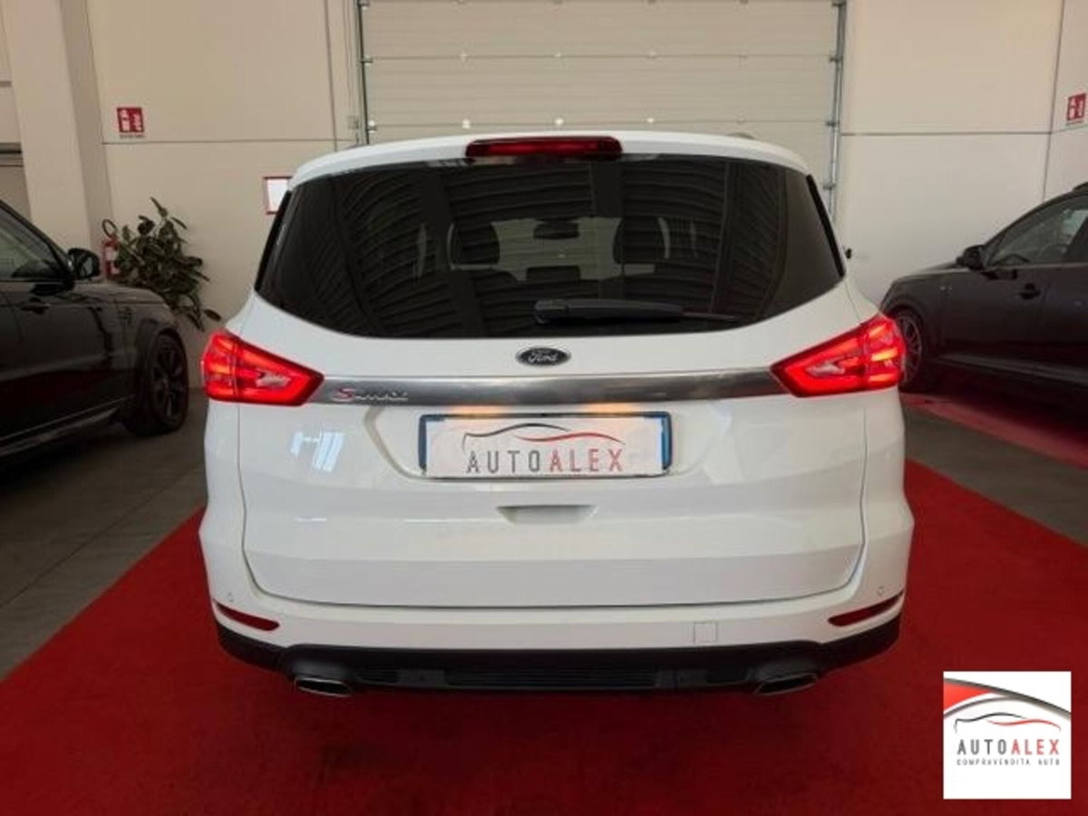 Ford S-Max 2.0 TDCi 180CV S&S Powershift AWD Titanium Business (5)