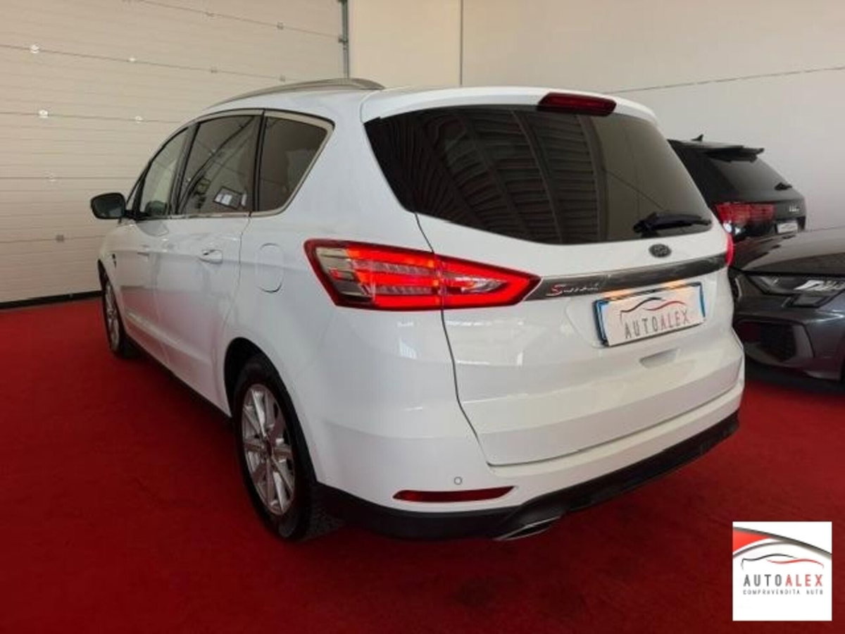Ford S-Max 2.0 TDCi 180CV S&S Powershift AWD Titanium Business (6)