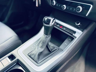 Audi Q3 35 2.0 tdi s-tronic (10)